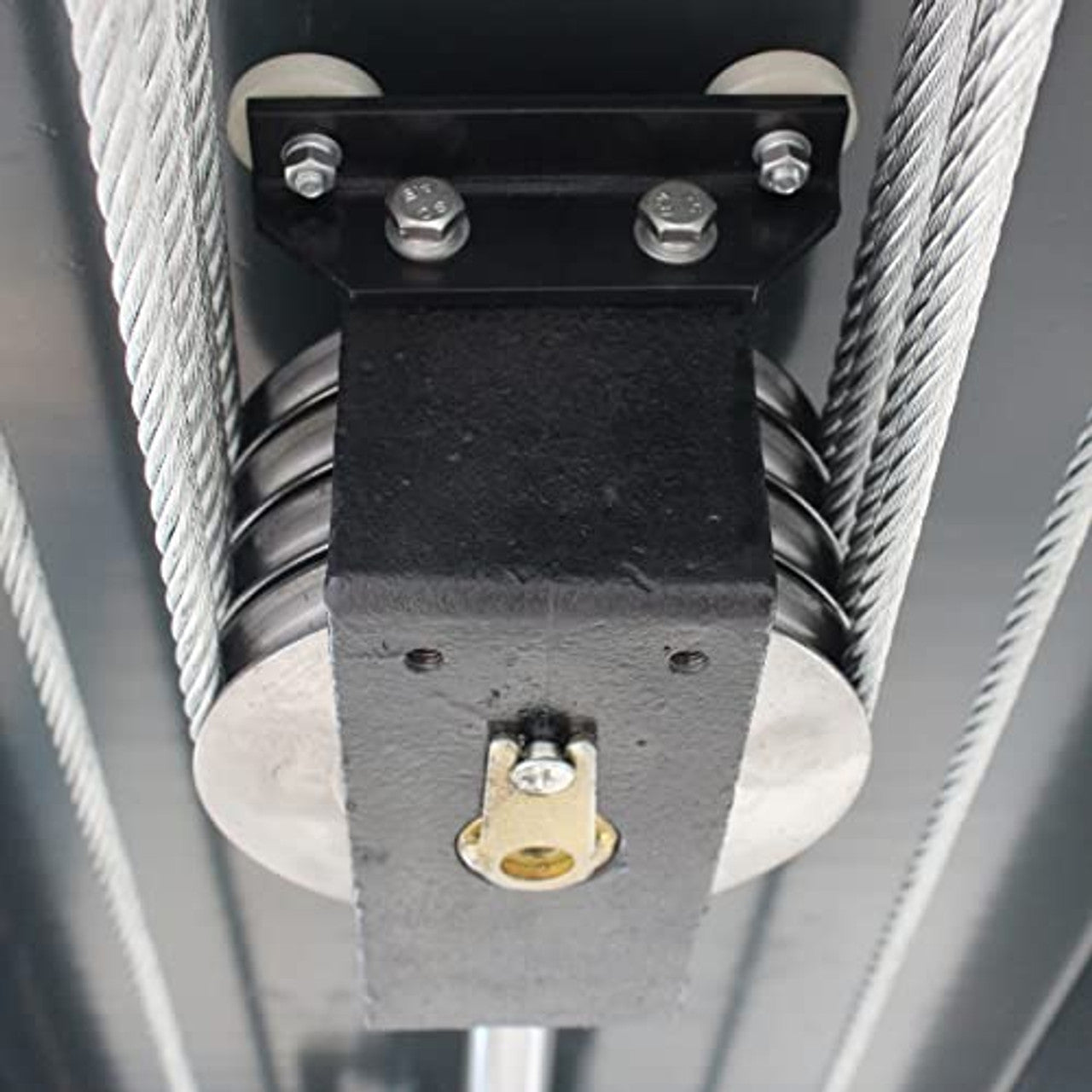 Stratus SAE-P48C G3 4 Post 8,000 LBS Capacity Manual Release Compact Storage Parking Car Lift With Casters