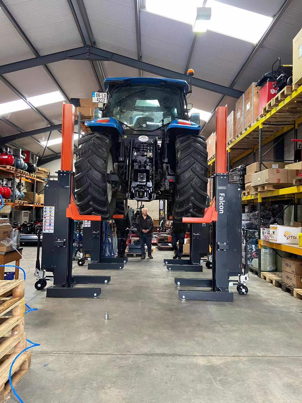 Falcon 18000LB and 22000LB Mobile Column Lifting System