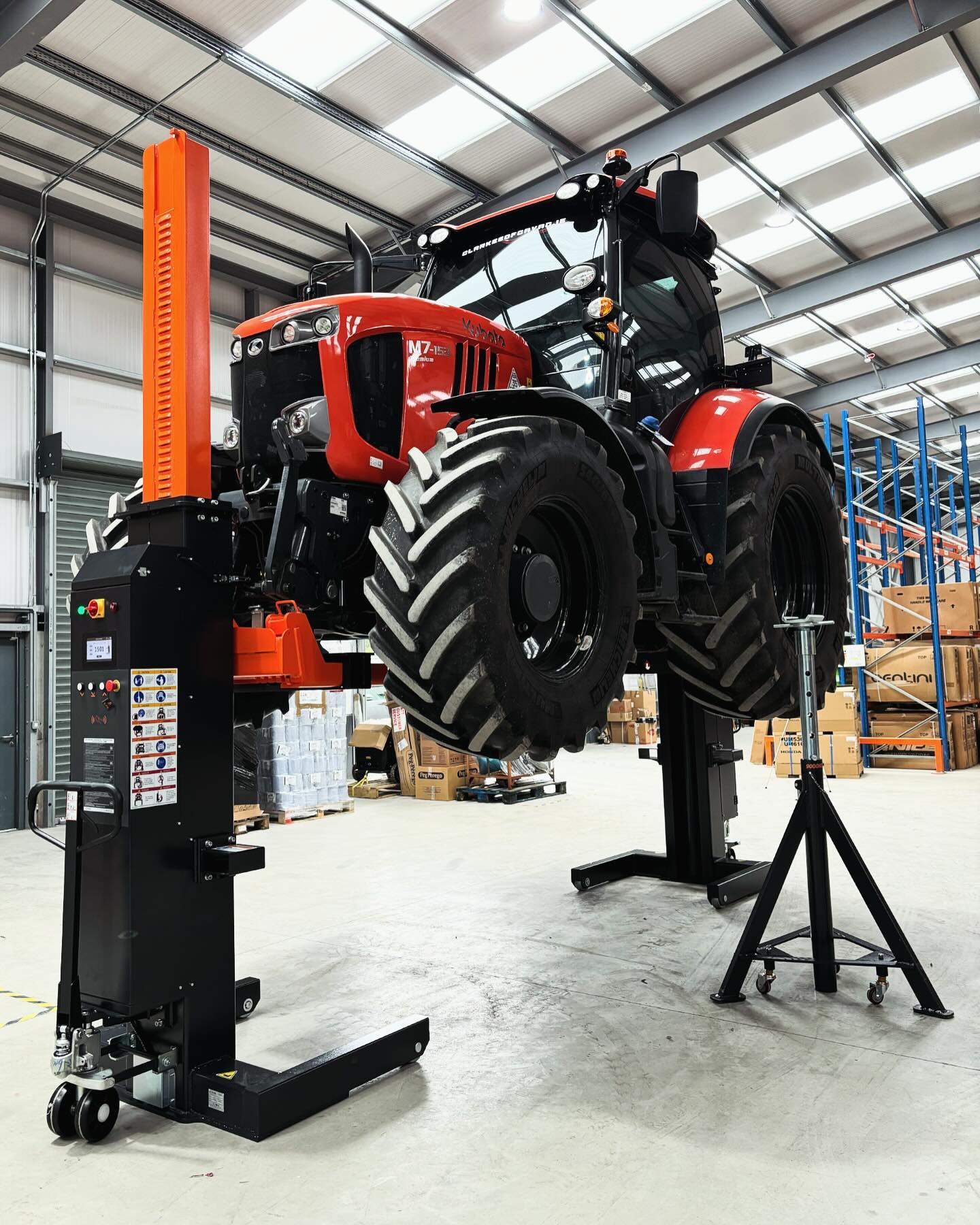 Falcon 18000LB and 22000LB Mobile Column Lifting System